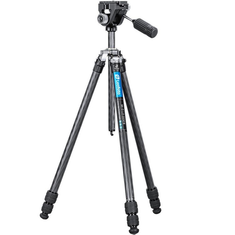 Штатив трипод Leofoto LO-223CS + SW-02 с центральной колонной CARBON (размер в собранном виде 660 мм,макс.высота 1890 мм (с колонной), 1450 мм (без колонны),мин.150 мм,вес 1,37 кг. резьба 3/8)