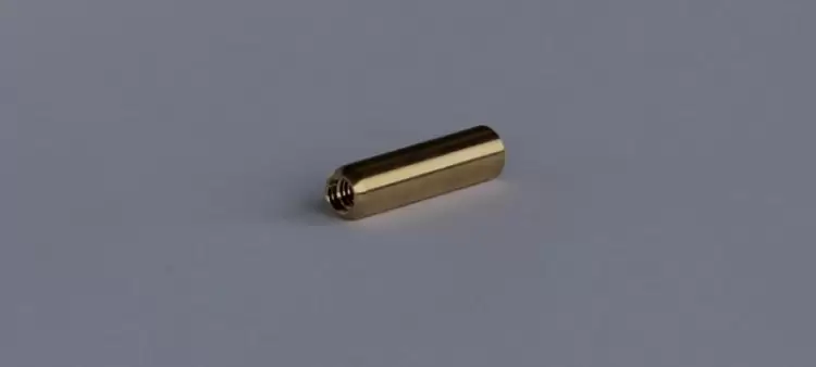Переходник ЧИСТОGUN - латунь, мама/мама 12/28 на 8/32
